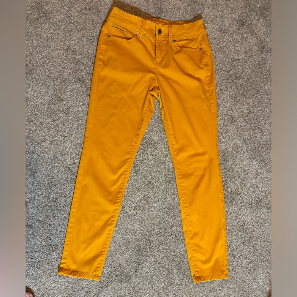 Women’s NOBO jeans - size 11. Mid Rise Skinny